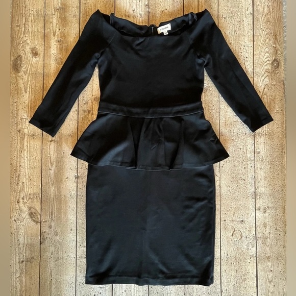 L'AGENCE Off The Shoulder Peplum Dress Black 3/4 Sleeve Midi Size Medium - Picture 1 of 9